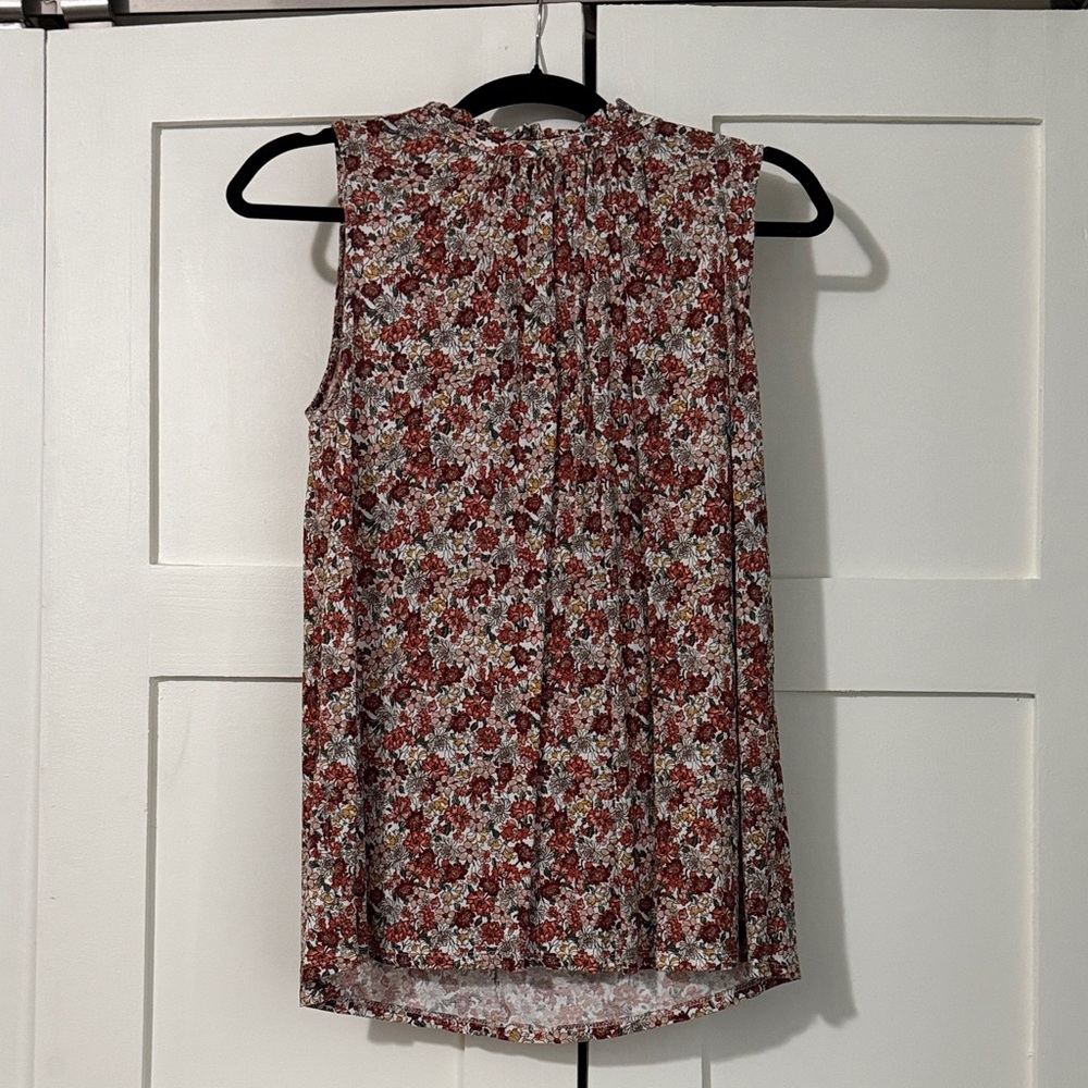 LOFT Red and White Floral Blouse